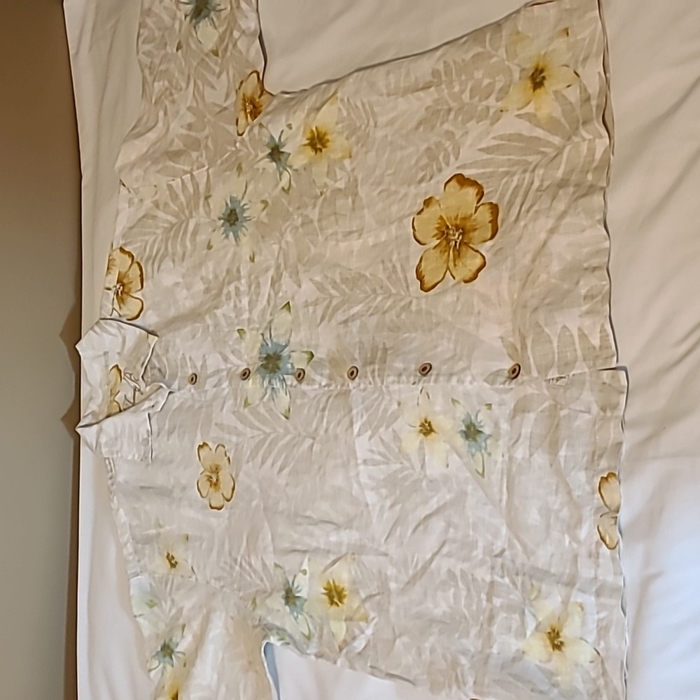 Tommy Bahama Shirt Mens Large Ivory Silk Button Up Flowers Hawaiian Beach Casual